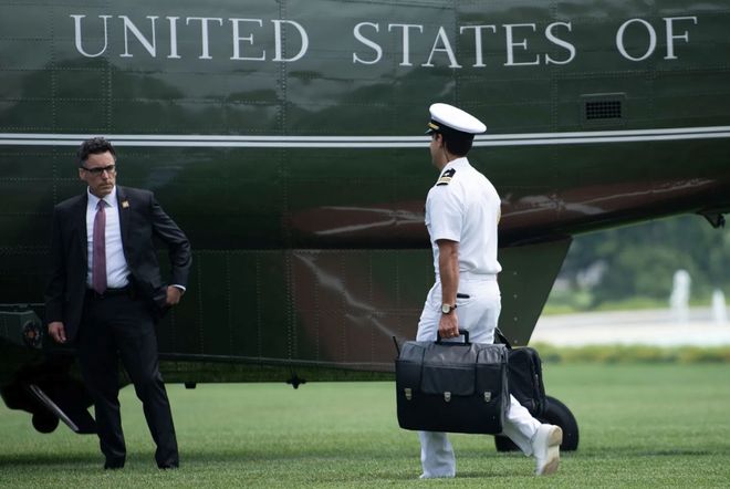 个总统「同款」手提箱只需6万8凯发国际K8每个CEO都需要一(图6) 个总统「同款」手提箱只需6万8凯发国际K8每个CEO都需要一(图6)